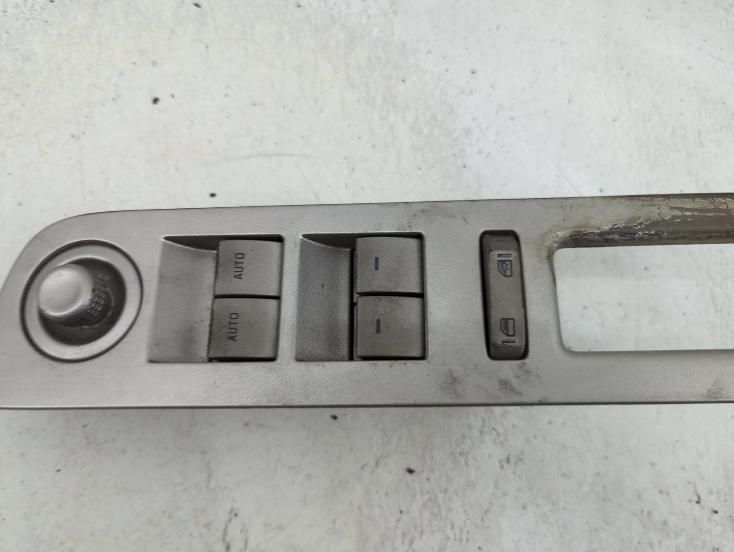 2007 Lincoln Mkx Master Power Window Switch Replacement Driver Side Left P/N:7A1T-14A564-AV 7A1T-17B676-AB32P3 Fits OEM Used