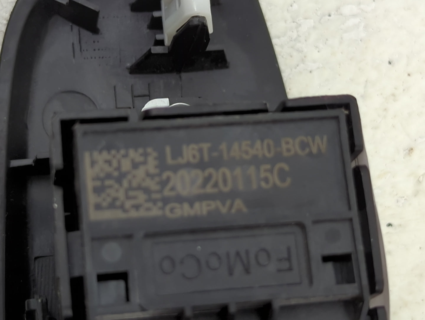 2007 Lincoln Mkx Master Power Window Switch Replacement Driver Side Left P/N:LJ6T-14540-BCW Fits Fits 2009 2010 2011 OEM Use