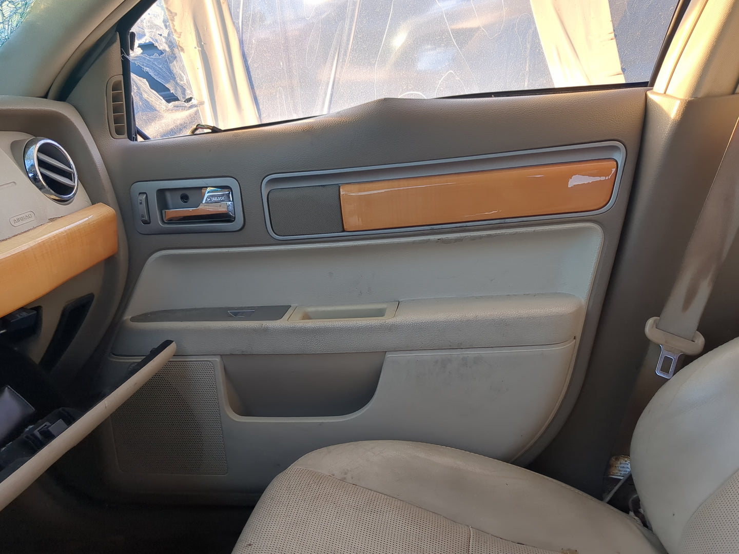 2007 Lincoln Mkz Front Right Passenger Interior Door Panel Trim - Oemusedautoparts1.com