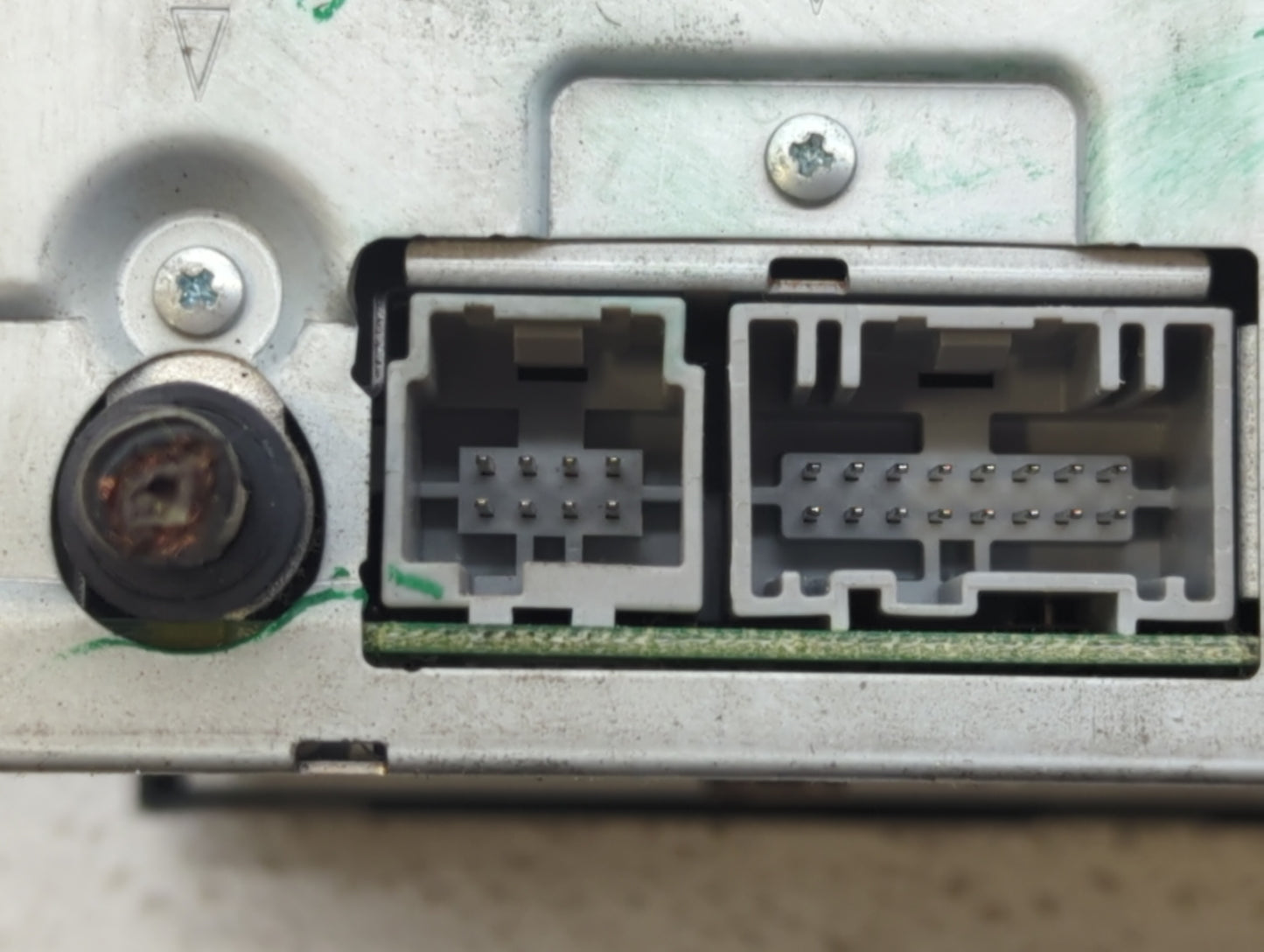 2007 Lincoln Mkz Radio AM FM Cd Player Receiver Replacement P/N:7H6T-18C815-AG DEH-MG2567ZF Fits OEM Used Auto Parts - Oemus