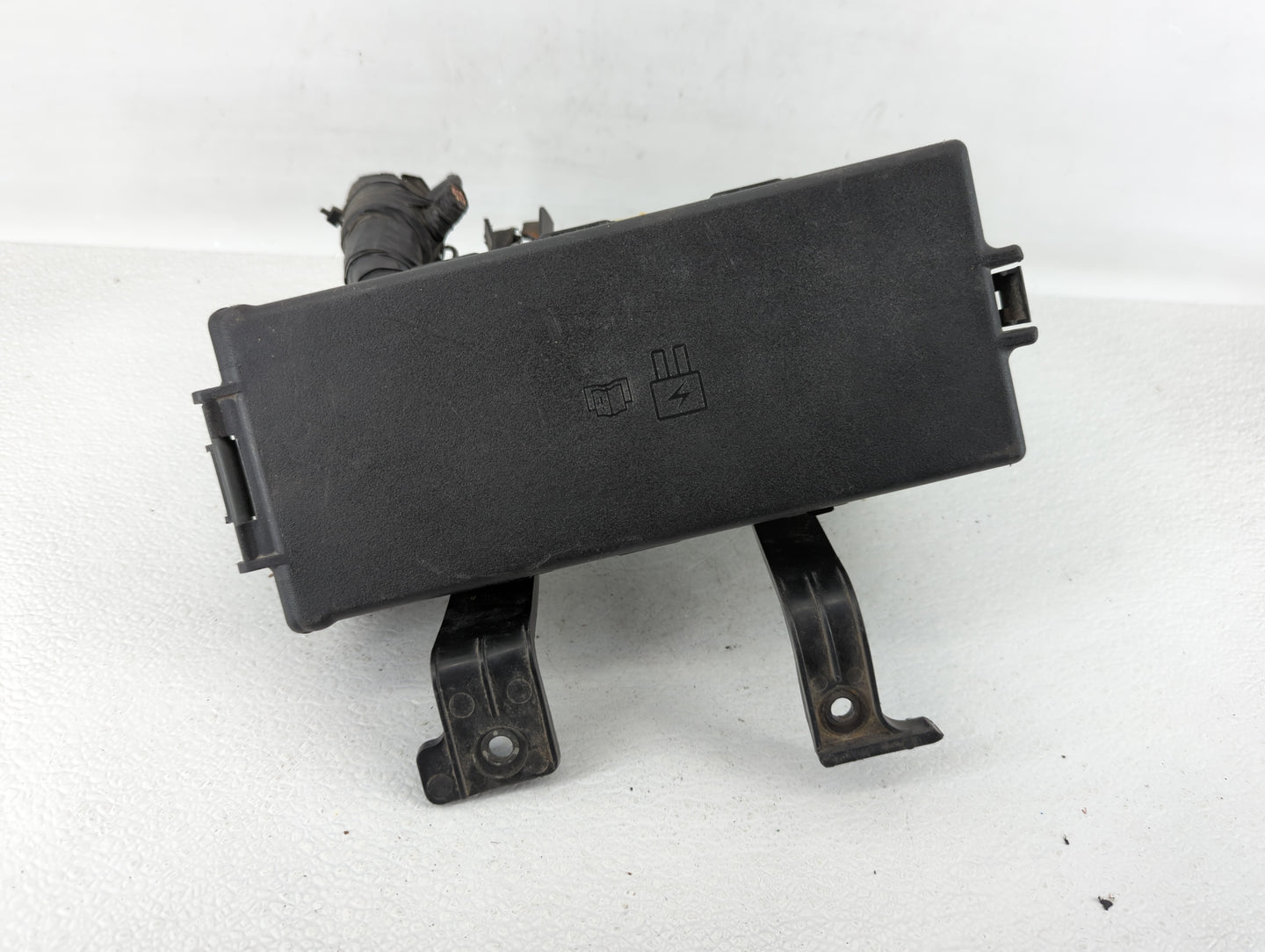 2007-2010 Lincoln Mkz Fusebox Fuse Box Panel Relay Module P/N:7H6T-14290-B Fits Fits 2007 2008 2009 2010 OEM Used Auto Parts