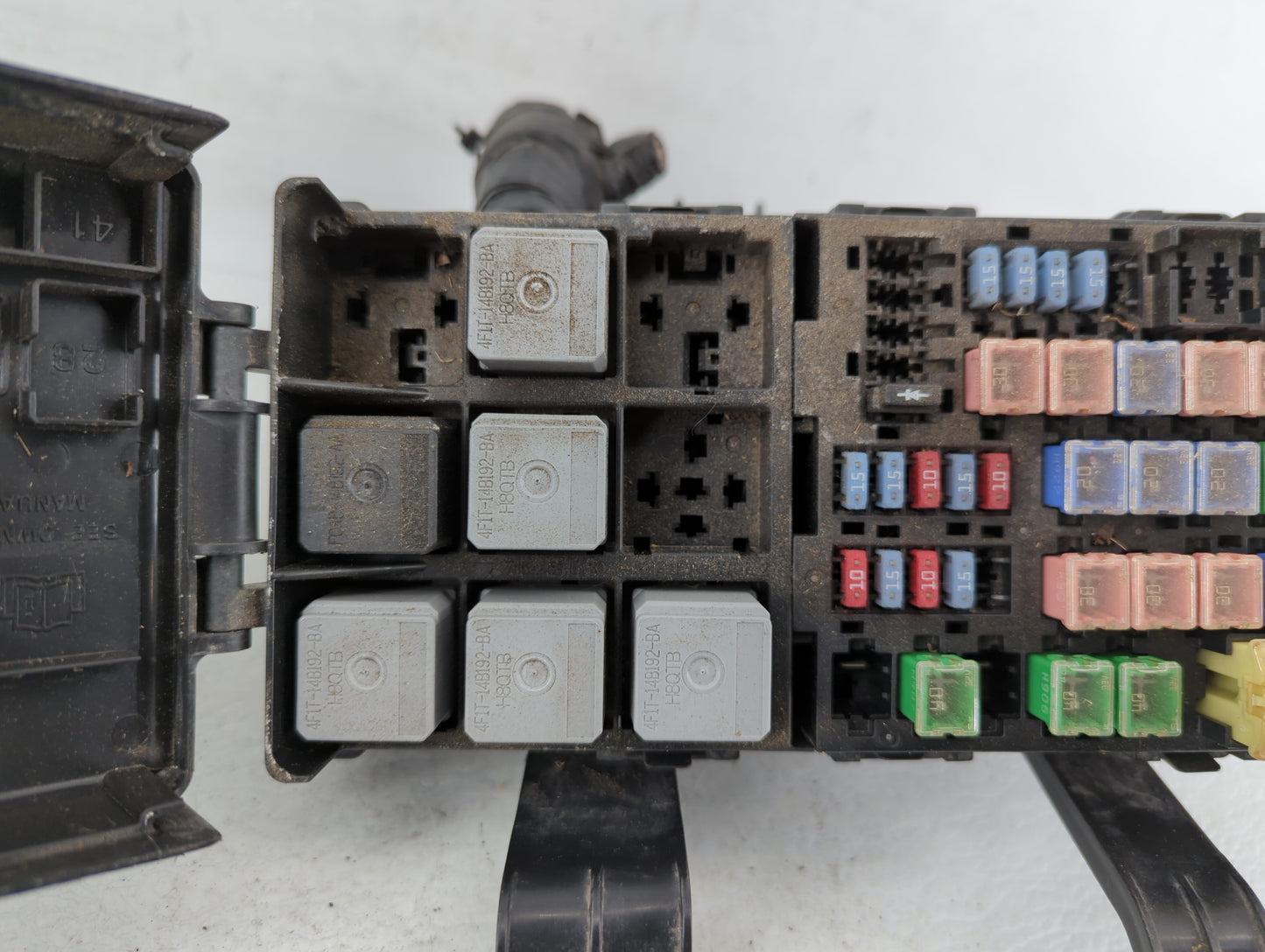 2007-2010 Lincoln Mkz Fusebox Fuse Box Panel Relay Module P/N:7H6T-14290-B Fits Fits 2007 2008 2009 2010 OEM Used Auto Parts