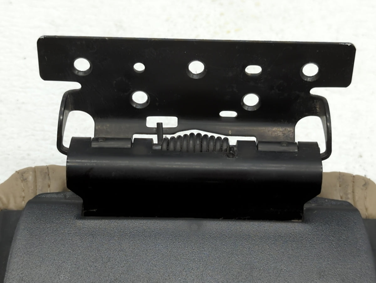 2007 Lincoln Mkz Center Console Armrest Cover Lid 548233 - Oemusedautoparts1.com