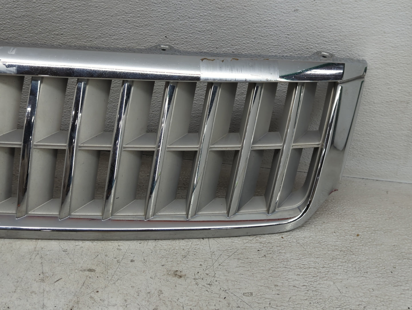 2007-2009 Lincoln Mkz Front Grille Bumper Not Included - Oemusedautoparts1.com