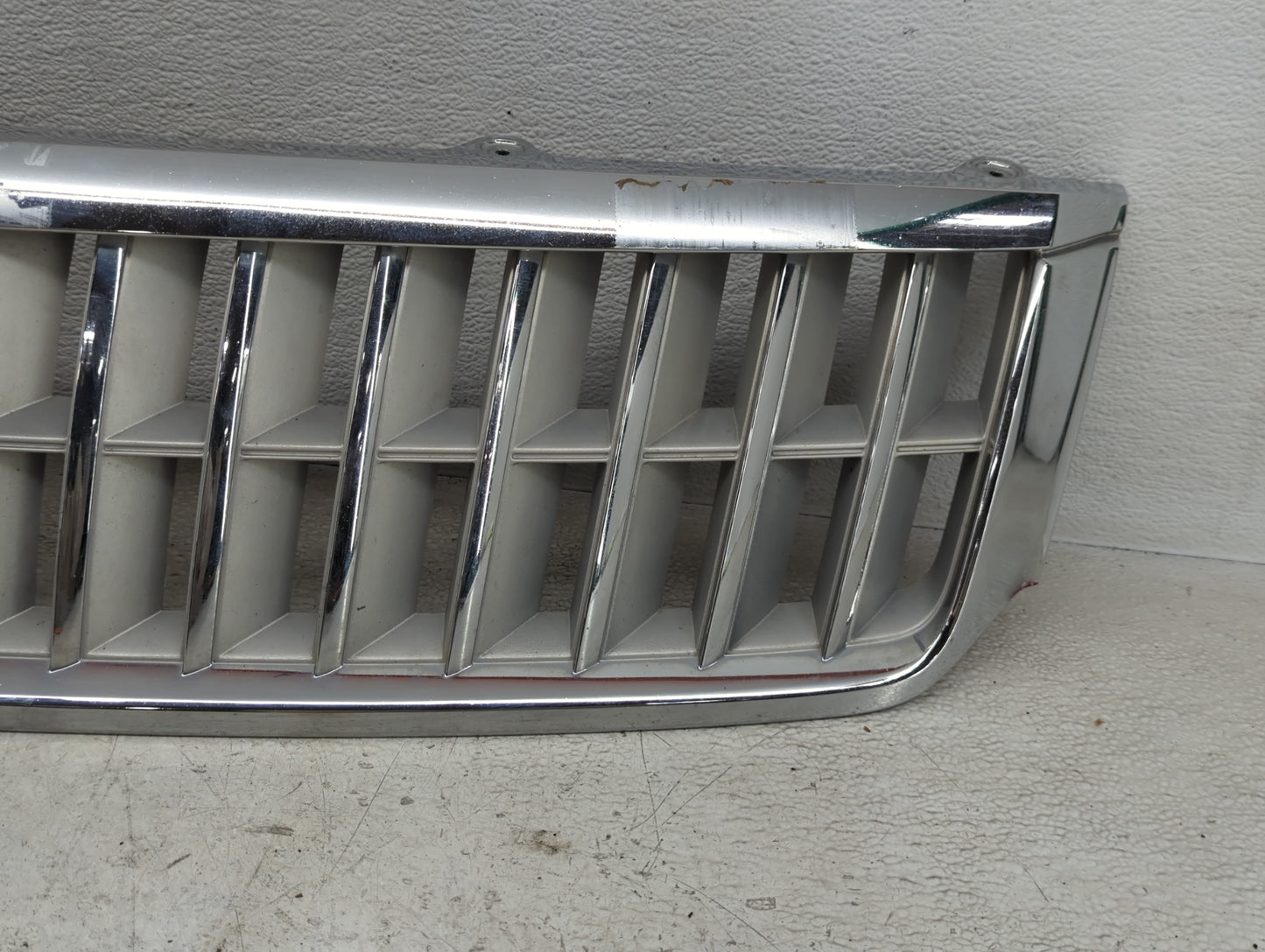 2007-2009 Lincoln Mkz Front Grille Bumper Not Included - Oemusedautoparts1.com
