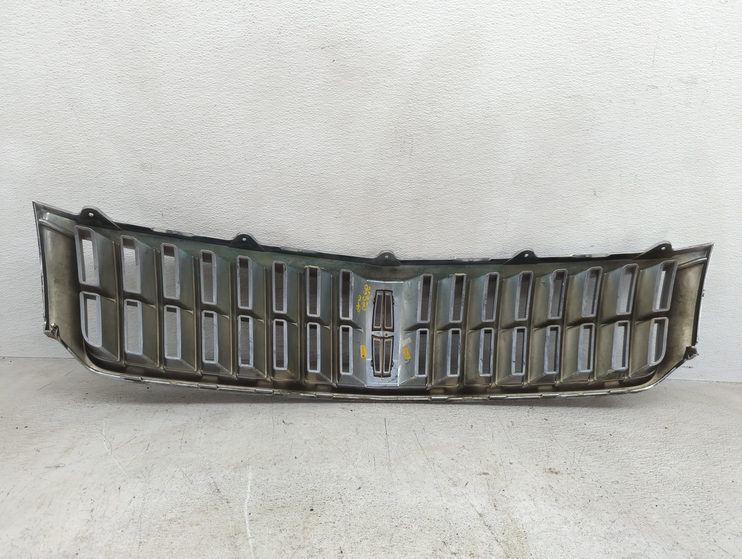 2007-2009 Lincoln Mkz Front Grille Bumper Not Included - Oemusedautoparts1.com