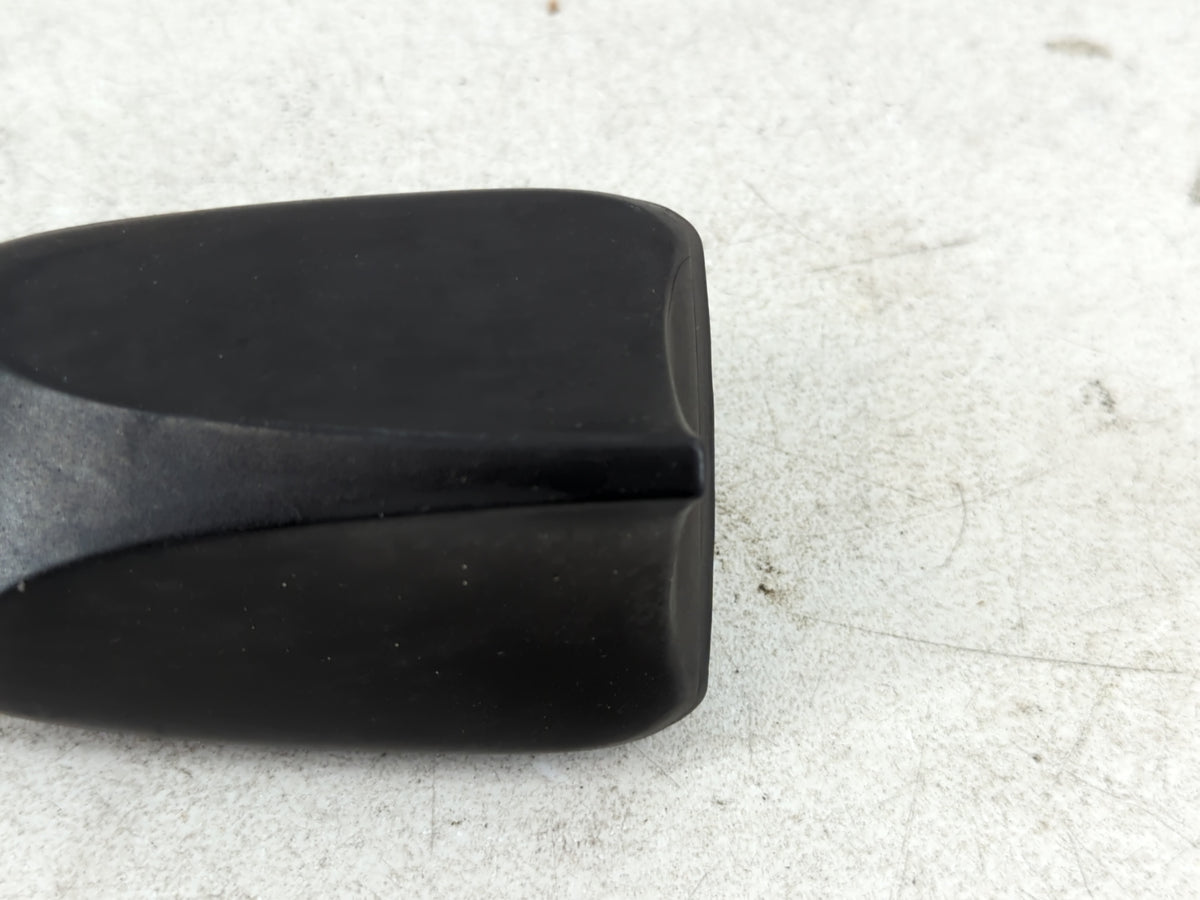 2007 Lincoln Mkz Radio Antenna Mast 917786 - Oemusedautoparts1.com