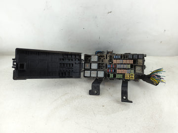 2007-2010 Lincoln Mkz Fusebox Fuse Box Panel Relay Module Fits Fits 2007 2008 2009 2010 OEM Used Auto Parts - Oemusedautopar