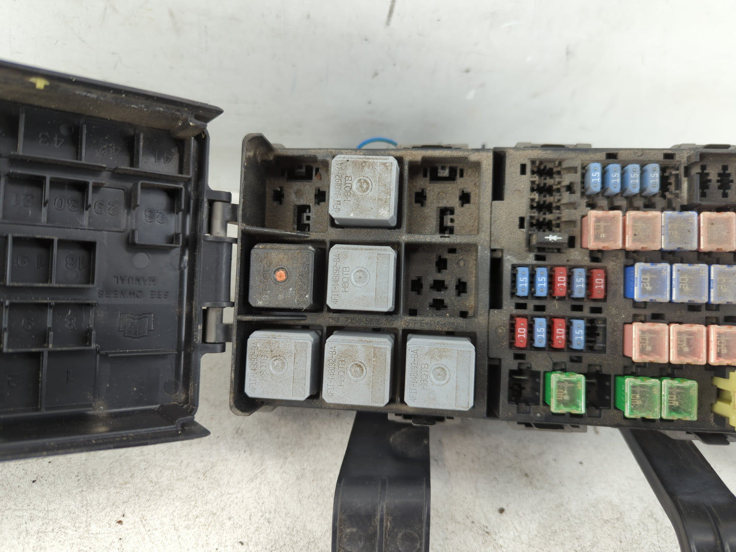 2007-2010 Lincoln Mkz Fusebox Fuse Box Panel Relay Module Fits Fits 2007 2008 2009 2010 OEM Used Auto Parts - Oemusedautopar