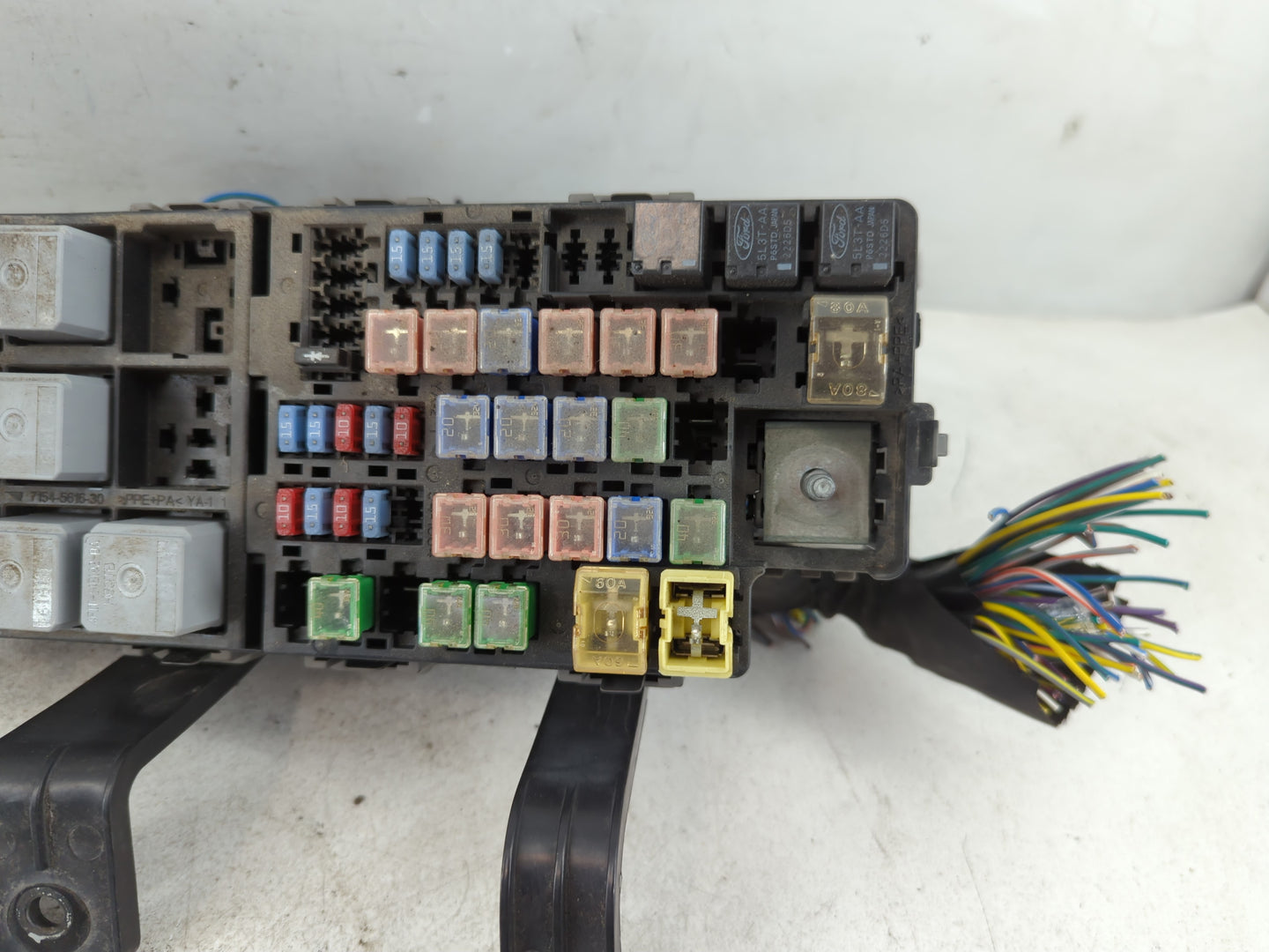 2007-2010 Lincoln Mkz Fusebox Fuse Box Panel Relay Module Fits Fits 2007 2008 2009 2010 OEM Used Auto Parts - Oemusedautopar