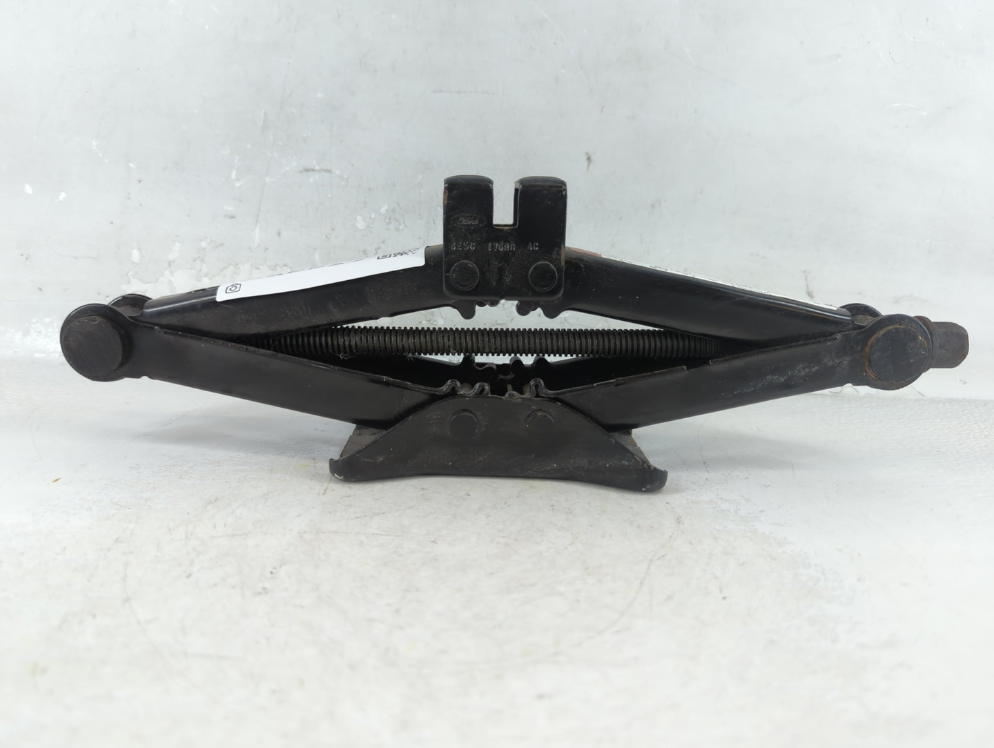 2007 Lincoln Mkz Spare Scissor Car Jack - Oemusedautoparts1.com