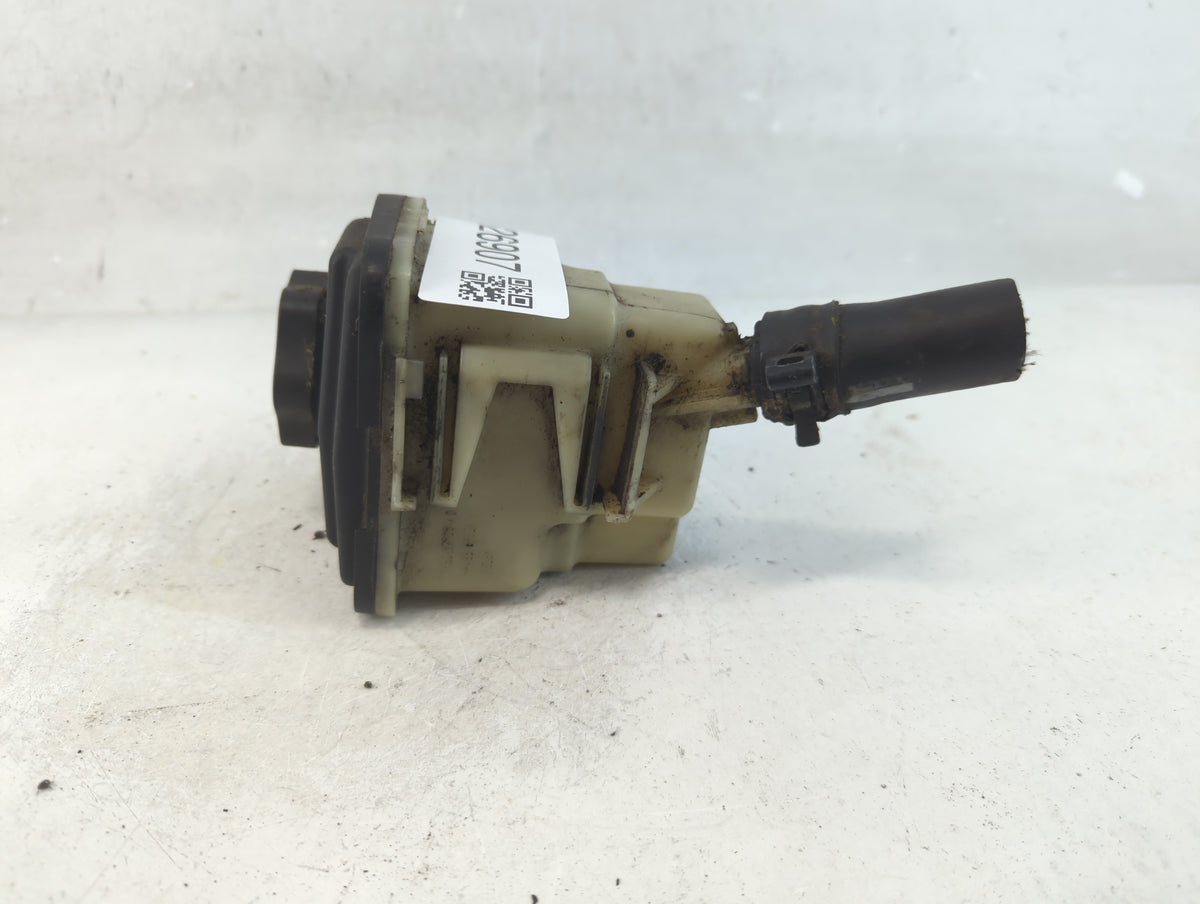2007 Lincoln Mkz Power Steering Reservoir - Oemusedautoparts1.com