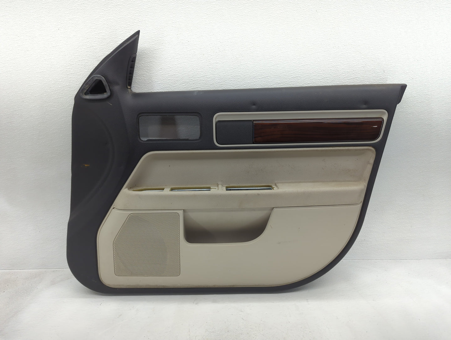 2007 Lincoln Mkz Front Right Passenger Interior Door Panel Trim - Oemusedautoparts1.com