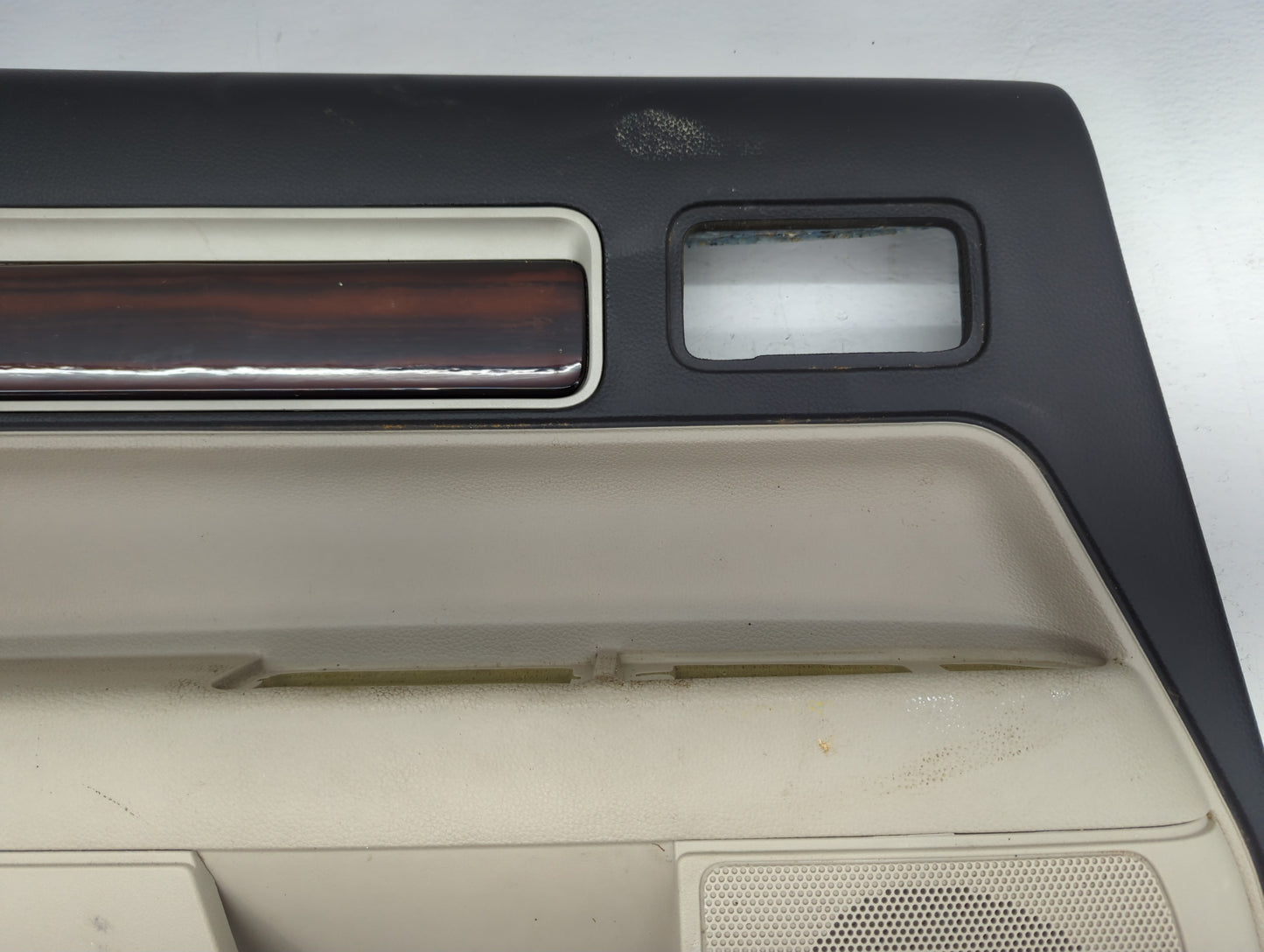 2007 Lincoln Mkz Front Right Passenger Interior Door Panel Trim - Oemusedautoparts1.com