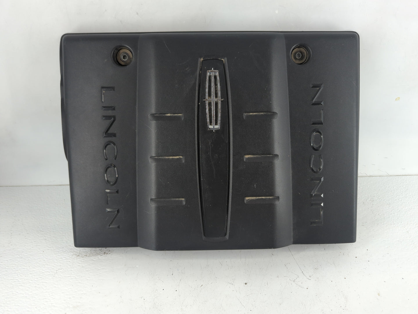 2007 Lincoln Navigator Engine Cover - Oemusedautoparts1.com