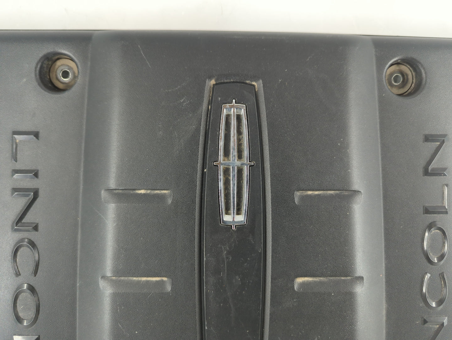 2007 Lincoln Navigator Engine Cover - Oemusedautoparts1.com