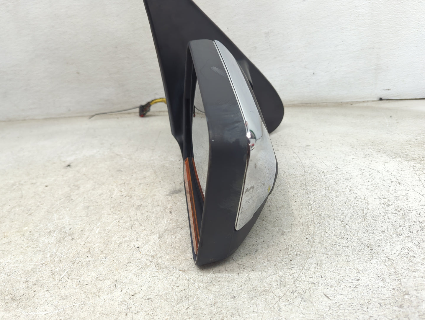 2007 Lincoln Navigator Passenger Side View Mirror - Right Door Mirror OEM Used - Oemusedautoparts1.com