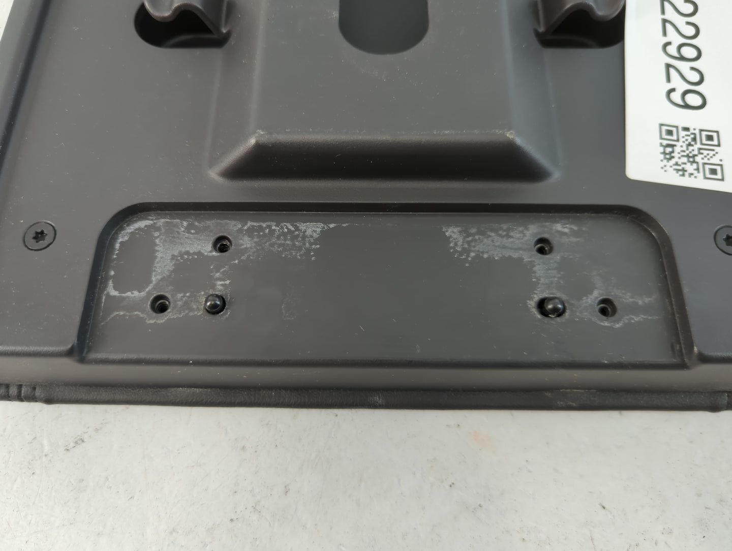 2007 Lincoln Navigator Center Floor Console Fits OEM Used Auto Parts - Oemusedautoparts1.com