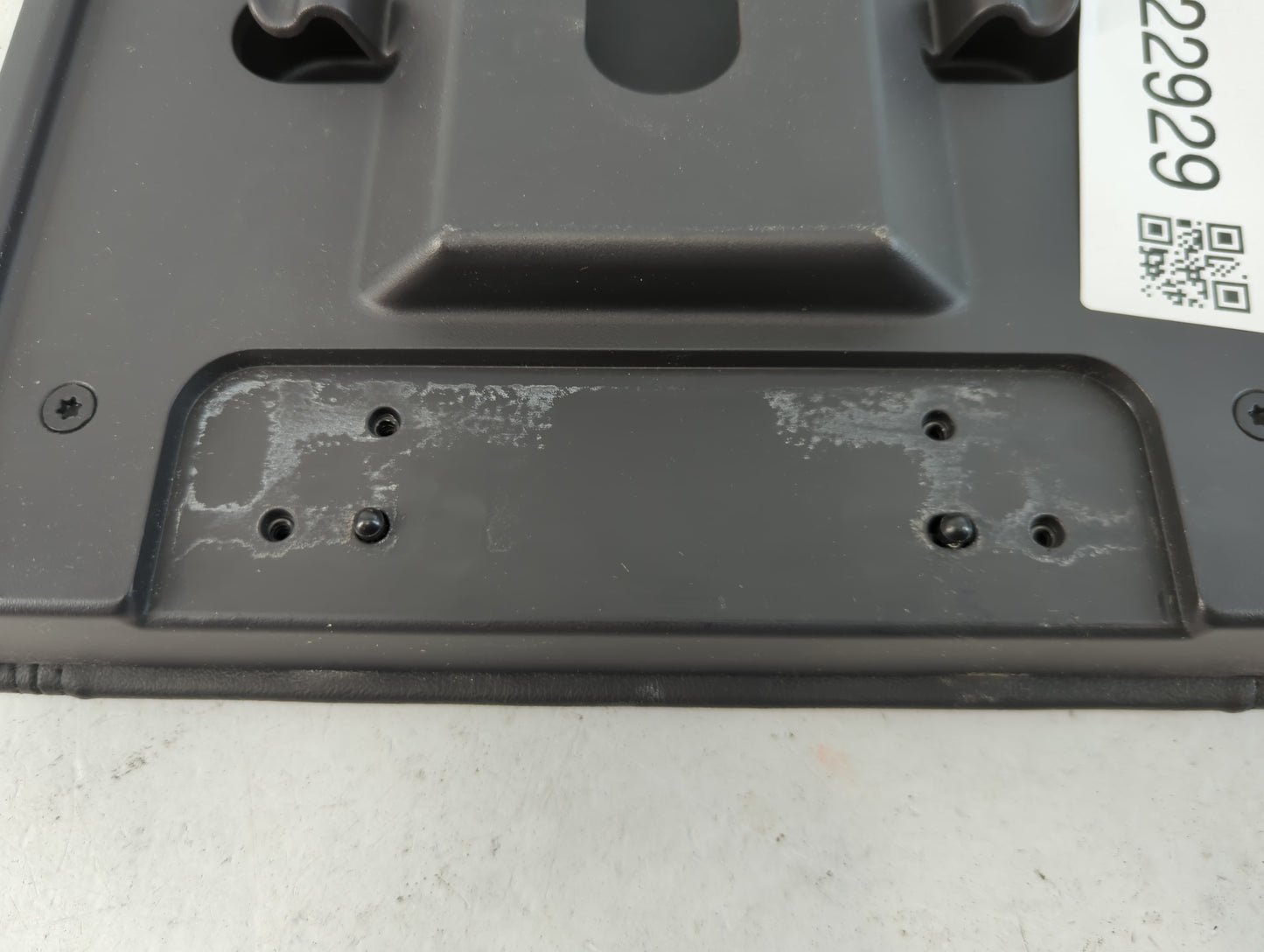 2007 Lincoln Navigator Center Floor Console Fits OEM Used Auto Parts - Oemusedautoparts1.com