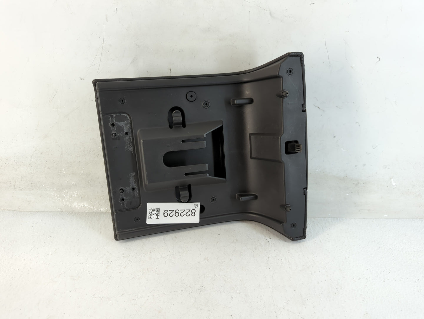 2007 Lincoln Navigator Center Floor Console Fits OEM Used Auto Parts - Oemusedautoparts1.com