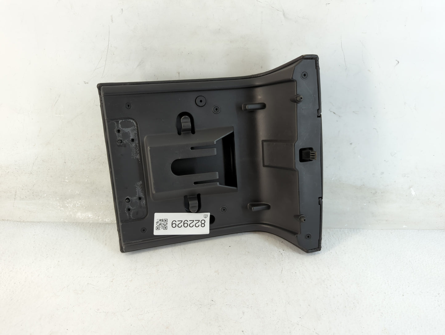 2007 Lincoln Navigator Center Floor Console Fits OEM Used Auto Parts - Oemusedautoparts1.com