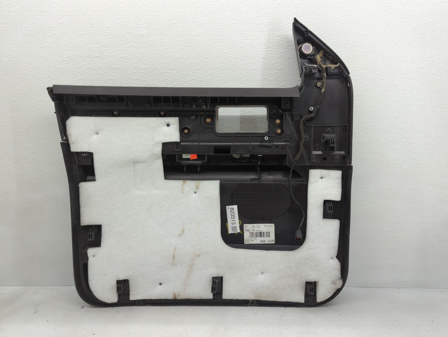 2007 Lincoln Navigator Front Right Passenger Interior Door Panel Trim - Oemusedautoparts1.com