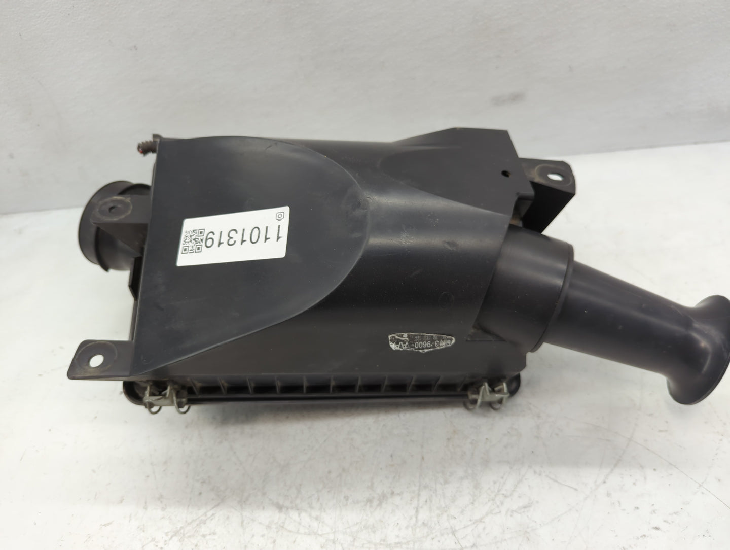 Lincoln Town Car Air Cleaner Intake-duct Hose Tube 1101319 - Oemusedautoparts1.com