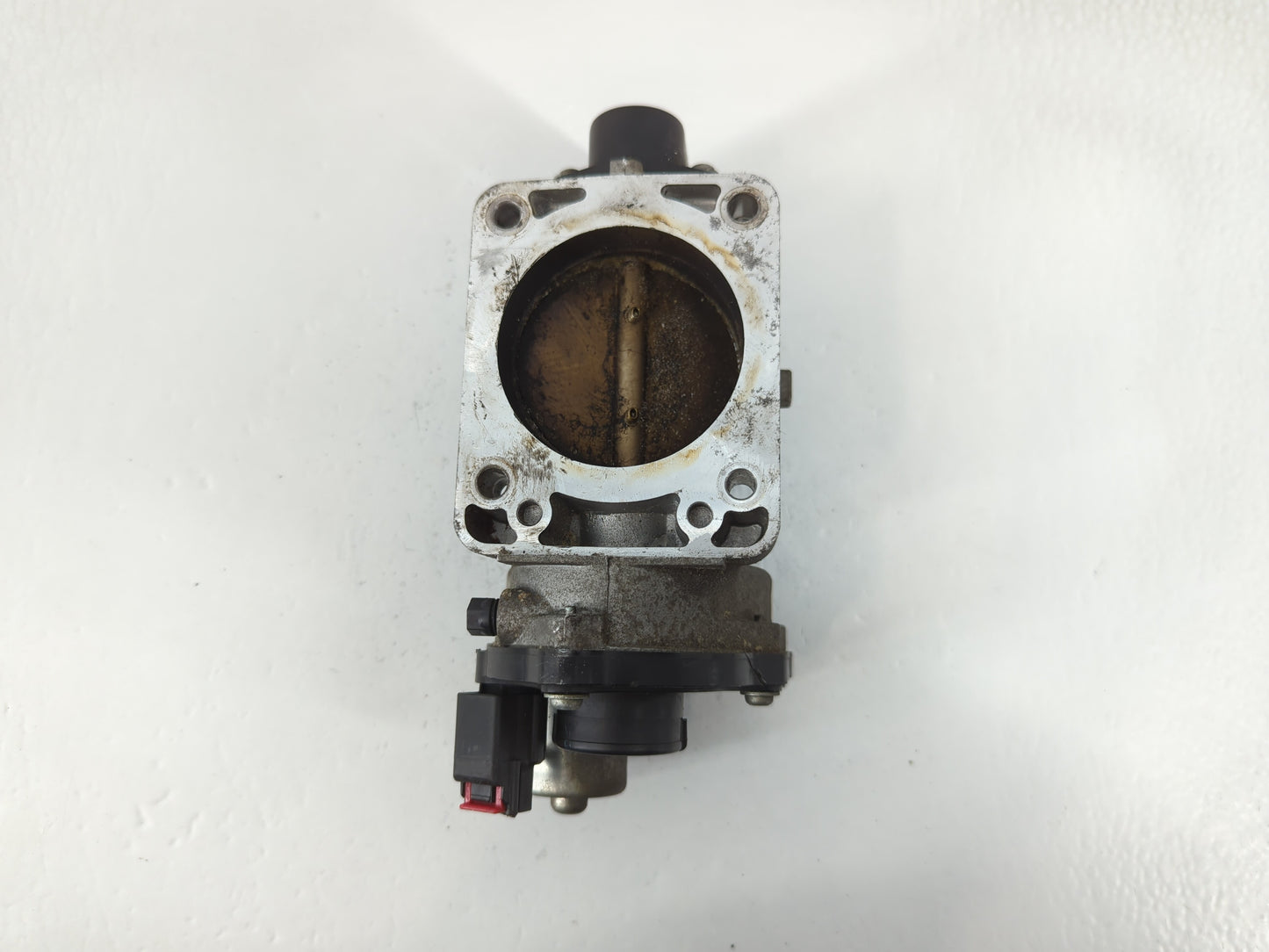 2005-2011 Lincoln Town Car Throttle Body P/N:102606 2 6R3E-AA Fits OEM Used Auto Parts - Oemusedautoparts1.com