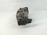 2005-2011 Lincoln Town Car Throttle Body P/N:062070056512 072606 2 Fits OEM Used Auto Parts - Oemusedautoparts1.com
