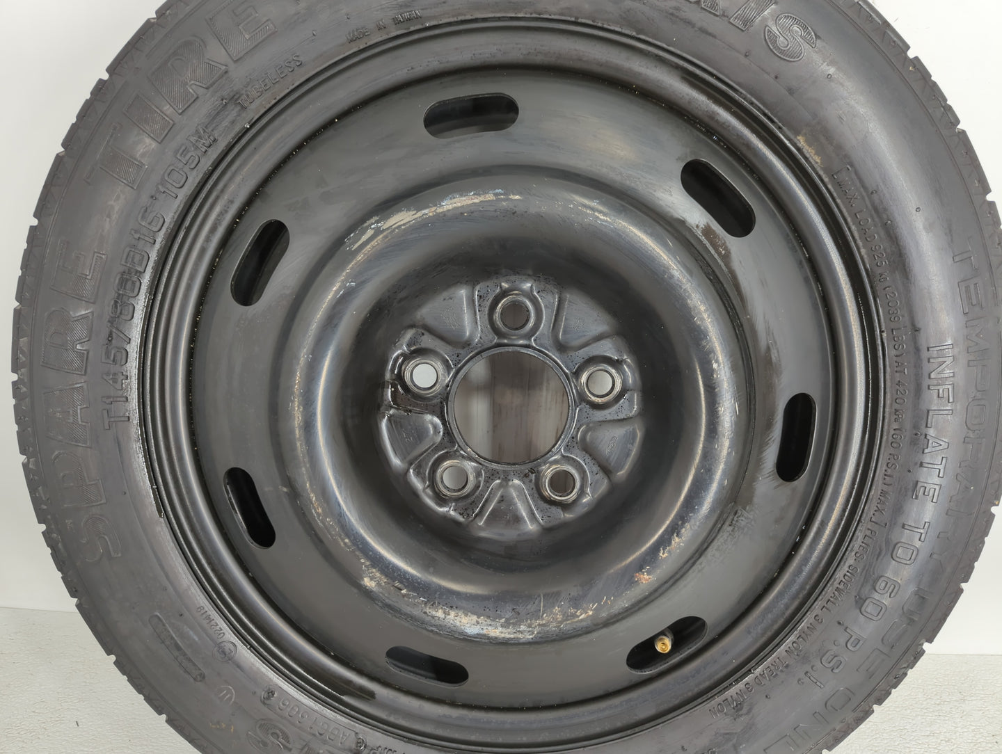 2007 Lincoln Town Car Spare Donut Tire Wheel Rim Oem - Oemusedautoparts1.com