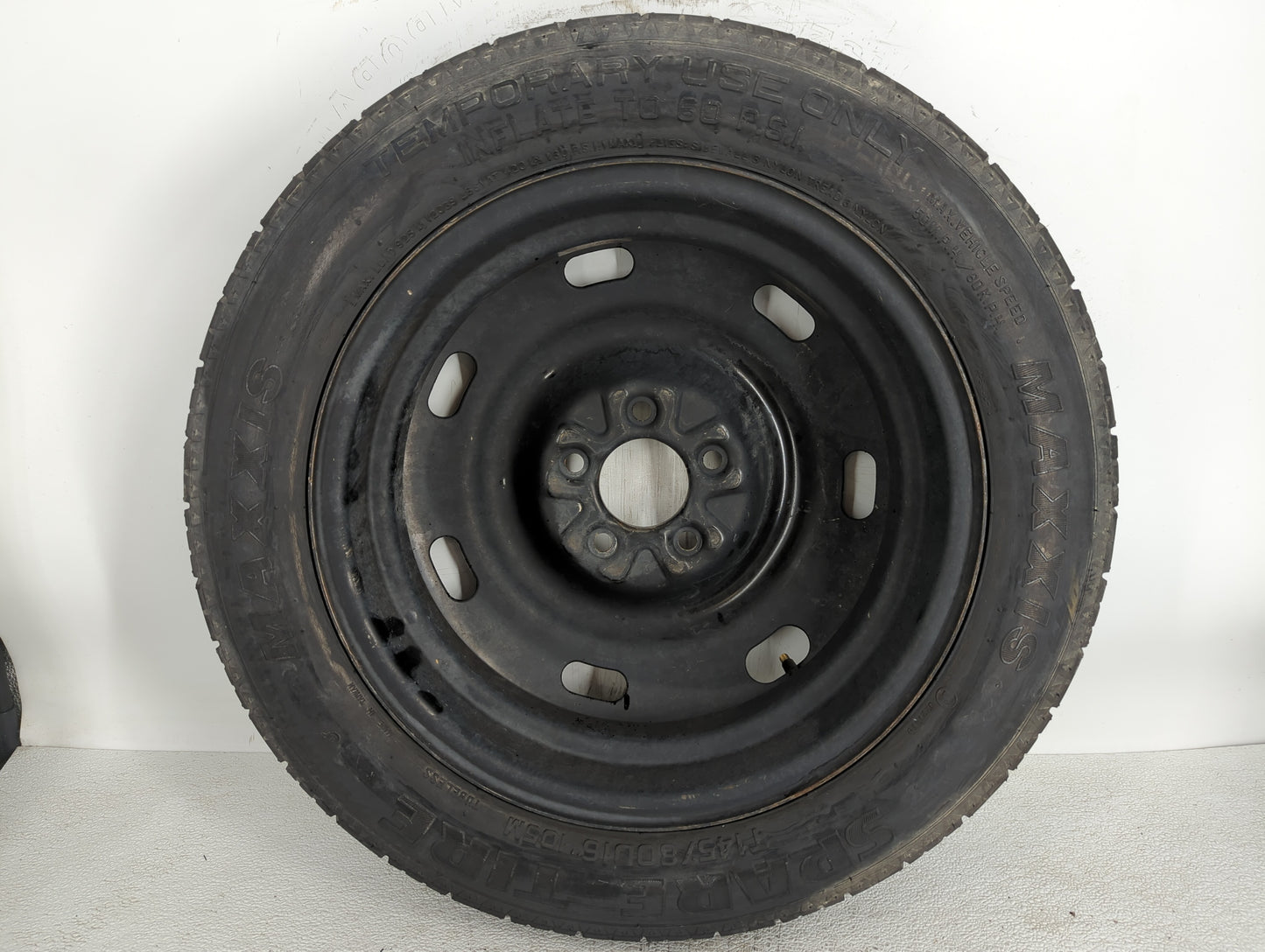 2007 Lincoln Town Car Spare Donut Tire Wheel Rim Oem - Oemusedautoparts1.com