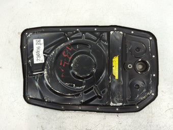 compare product 2007 Maserati Quattroporte Engine Oil Pan P/N:ZF 1068 203 020 Fits OEM Used Auto Parts