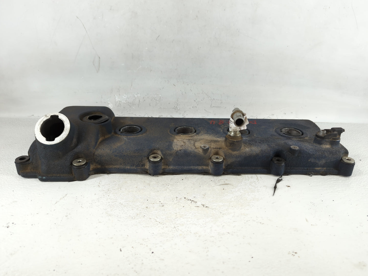 2007 Maserati Quattroporte Driver Left Cylinder Head Valve Cover P/N:228861 Fits OEM Used Auto Parts - Oemusedautoparts1.com
