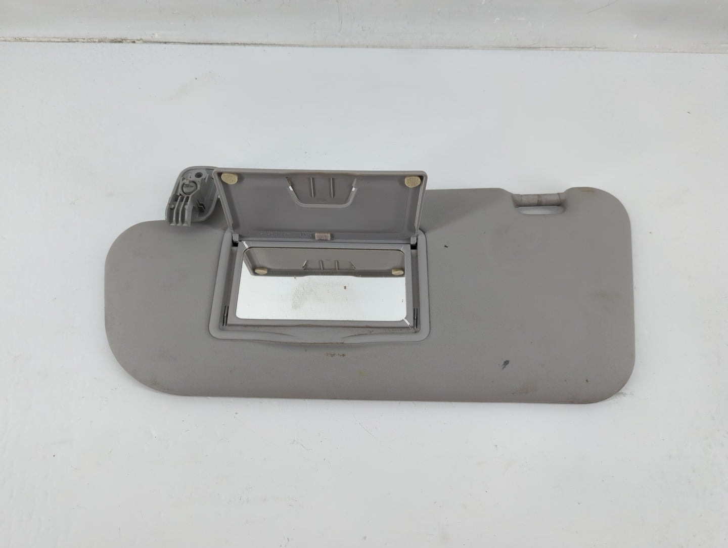 2007-2009 Mazda 3 Sun Visor Shade Replacement Passenger Right Mirror Fits Fits 2007 2008 2009 OEM Used Auto Parts - Oemuseda