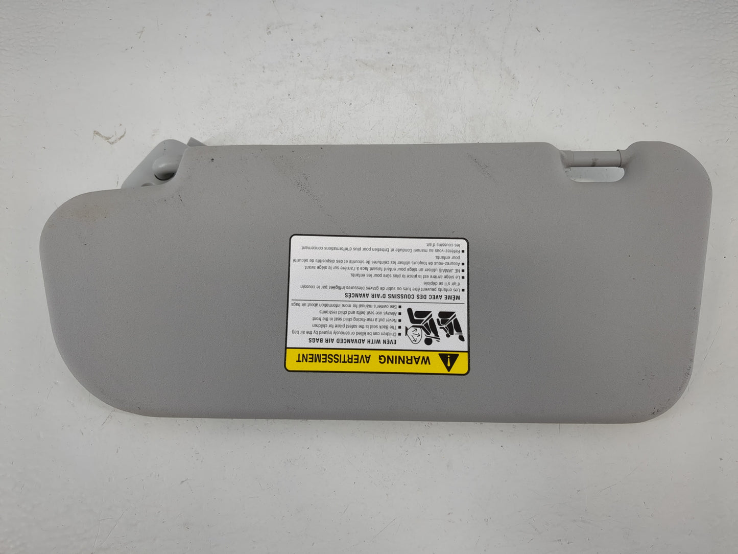 2007-2009 Mazda 3 Sun Visor Shade Replacement Passenger Right Mirror Fits Fits 2007 2008 2009 OEM Used Auto Parts - Oemuseda
