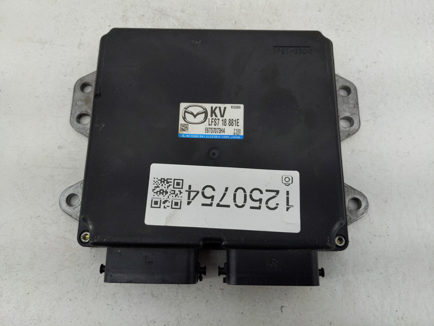 2007 Mazda 3 PCM Engine Control Computer ECU ECM PCU OEM P/N:LFS7 18 881E Fits OEM Used Auto Parts - Oemusedautoparts1.com