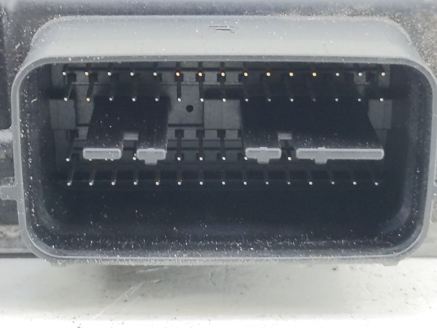 2007 Mazda 3 PCM Engine Control Computer ECU ECM PCU OEM P/N:LFS7 18 881E Fits OEM Used Auto Parts - Oemusedautoparts1.com
