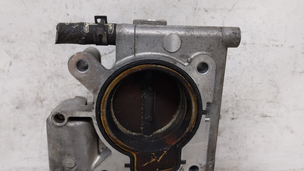 2006-2013 Mazda 3 Throttle Body P/N:6M86-9F991 L3R4 13 640, 6M8G-A Fits Fits 2006 2007 2008 2009 2010 2011 2012 2013 OEM Use