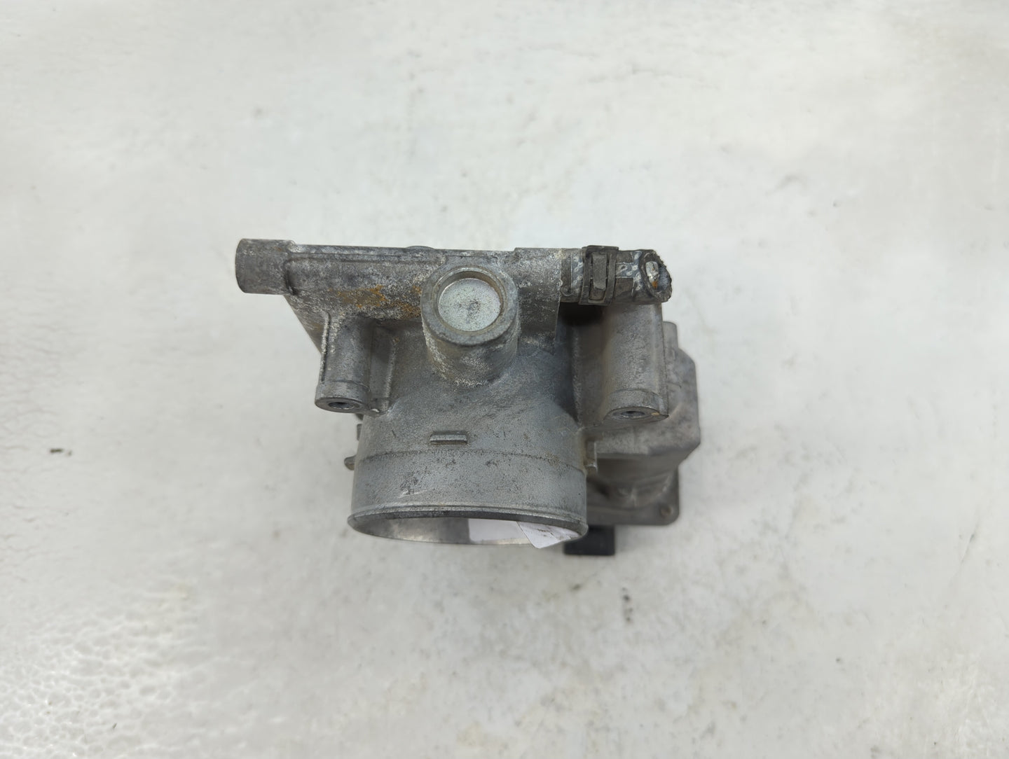 2006-2013 Mazda 3 Throttle Body P/N:L3R4 13 640 Fits Fits 2006 2007 2008 2009 2010 2011 2012 2013 OEM Used Auto Parts - Oemu