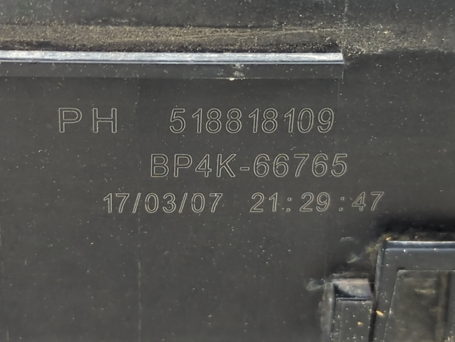 2004-2009 Mazda 3 Fusebox Fuse Box Panel Relay Module P/N:518818109 BP4K-66765 Fits Fits 2004 2005 2006 2007 2008 2009 OEM U