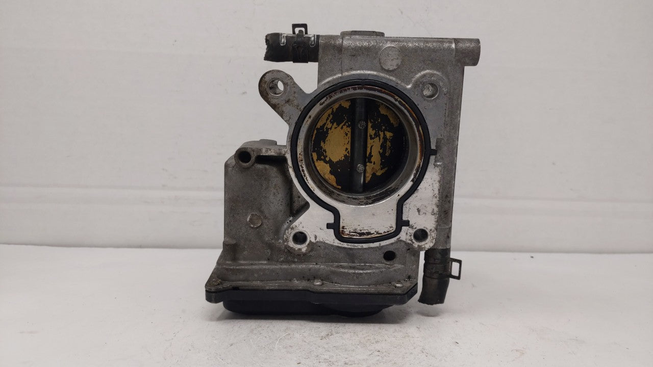 2006-2013 Mazda 3 Throttle Body P/N:L3R4 13 640 L3G2 13 640 A, P53N 13 640 Fits Fits 2006 2007 2008 2009 2010 2011 2012 2013
