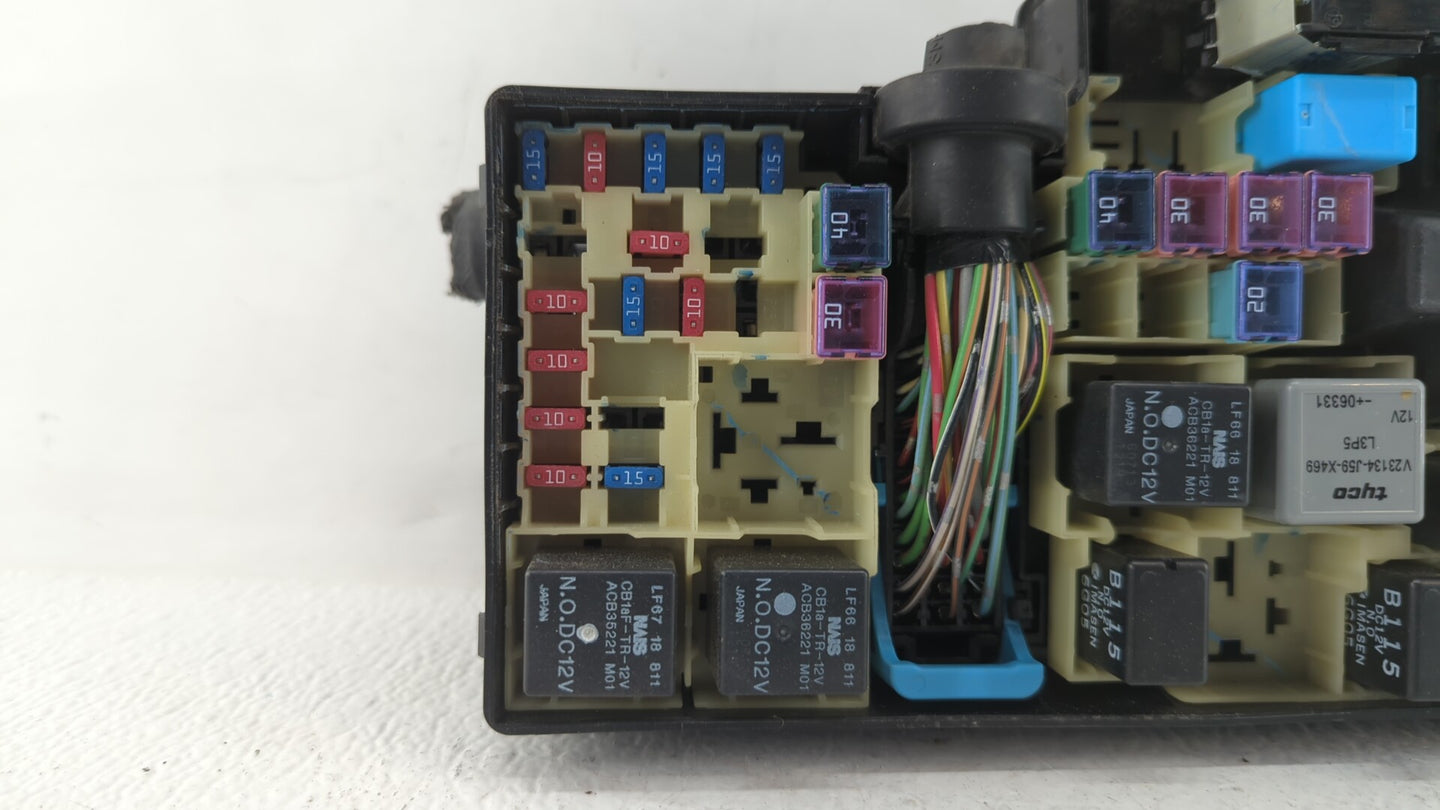 2004-2009 Mazda 3 Fusebox Fuse Box Panel Relay Module P/N:EG23-66765 BP4K-66765 Fits Fits 2004 2005 2006 2007 2008 2009 OEM 