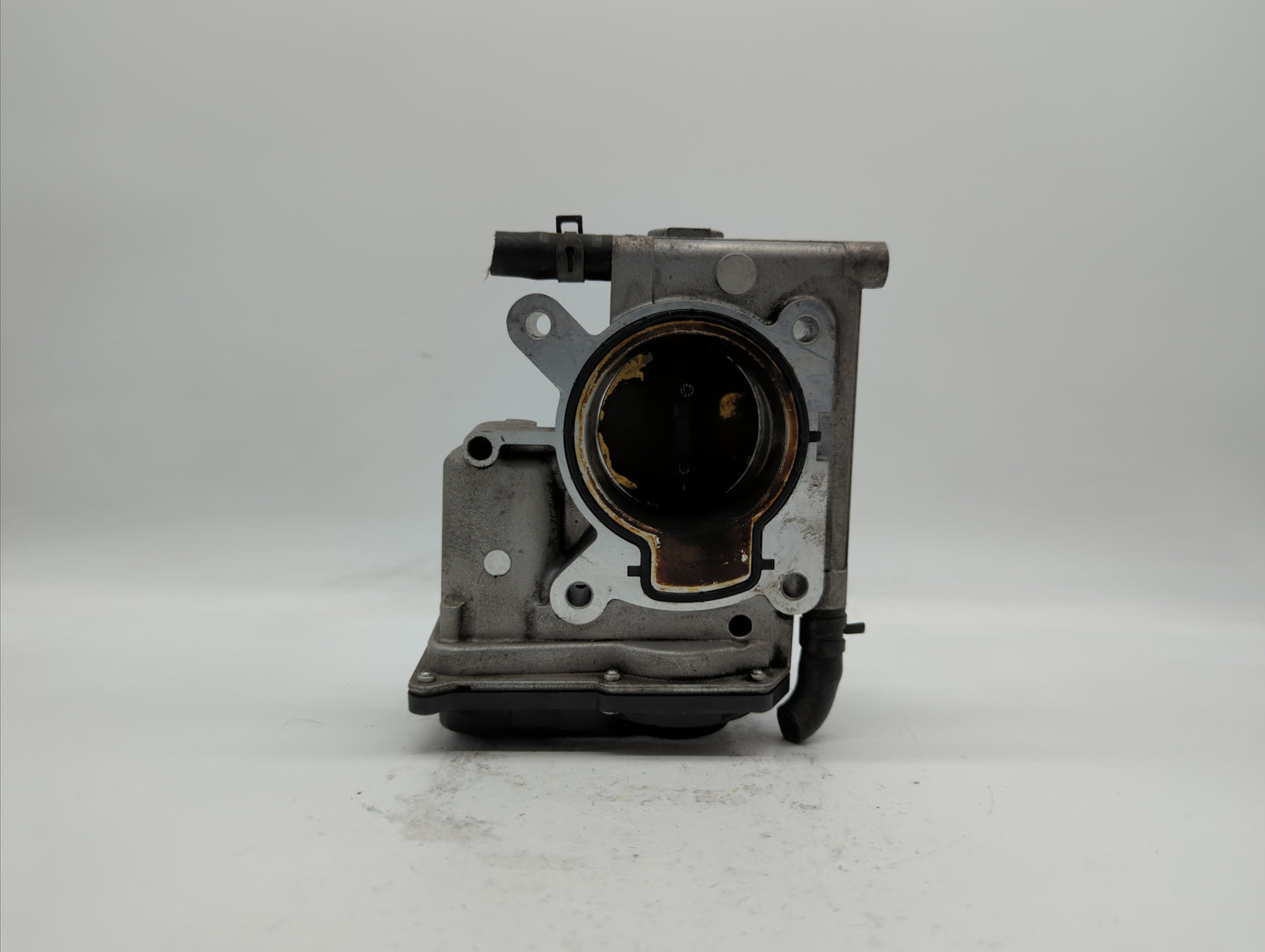 2006-2013 Mazda 3 Throttle Body P/N:L3R4 13 640 L3G2 13 640 A, P53N 13 640 Fits Fits 2006 2007 2008 2009 2010 2011 2012 2013