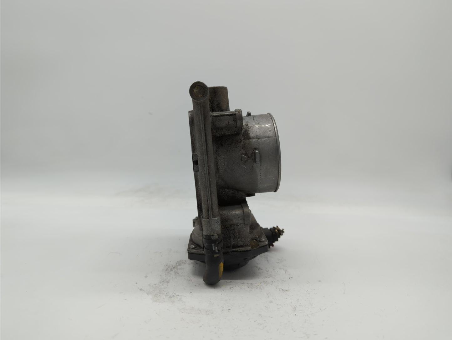 2006-2013 Mazda 3 Throttle Body P/N:L3R4 13 640 L3G2 13 640 A, P53N 13 640 Fits Fits 2006 2007 2008 2009 2010 2011 2012 2013