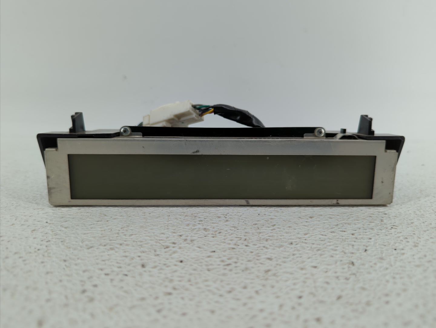 2006-2007 Mazda 3 Radio AM FM Cd Player Receiver Replacement Fits Fits 2006 2007 OEM Used Auto Parts - Oemusedautoparts1.com