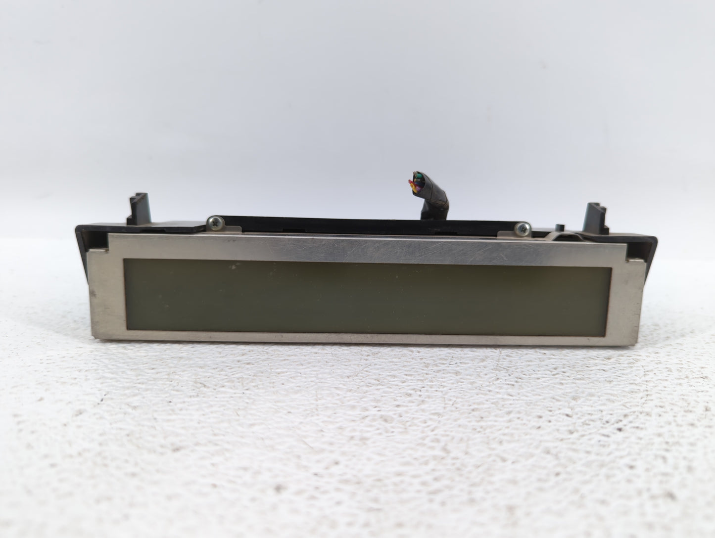 2006-2007 Mazda 3 Radio AM FM Cd Player Receiver Replacement Fits Fits 2006 2007 OEM Used Auto Parts - Oemusedautoparts1.com