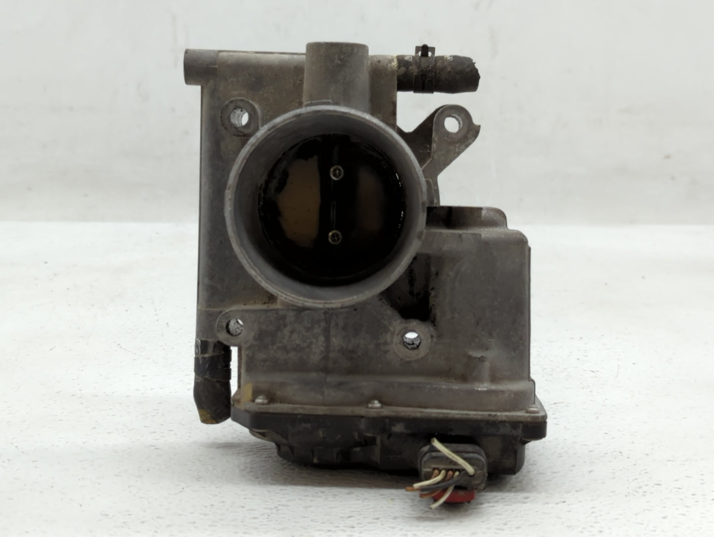 2006-2013 Mazda 3 Throttle Body P/N:L3R4 13 640 L3G2 13 640 A, P53N 13 640 Fits Fits 2006 2007 2008 2009 2010 2011 2012 2013