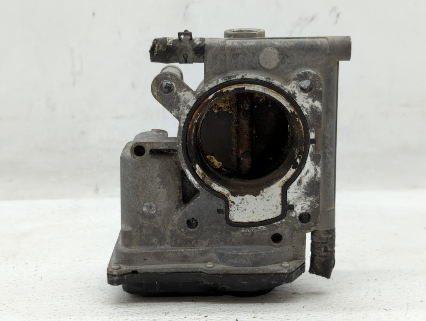 2006-2013 Mazda 3 Throttle Body P/N:L3R4 13 640 L3G2 13 640 A, P53N 13 640 Fits Fits 2006 2007 2008 2009 2010 2011 2012 2013