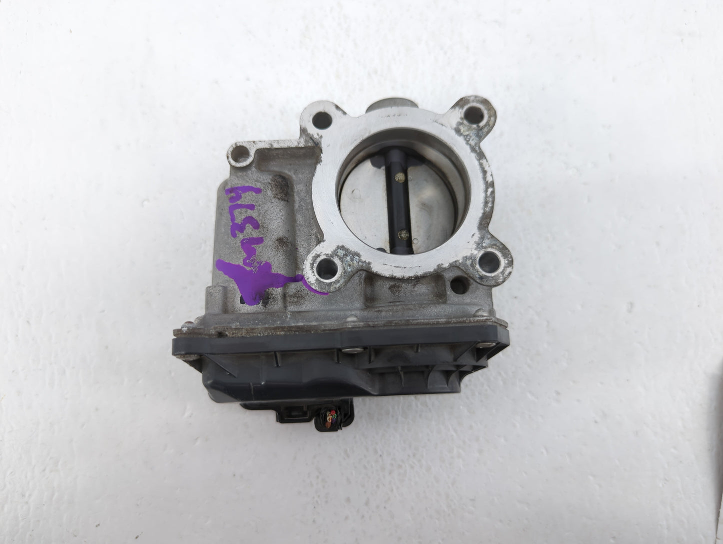 2006-2013 Mazda 3 Throttle Body P/N:L3R4 13 640 L3G2 13 640 A, P53N 13 640 Fits Fits 2006 2007 2008 2009 2010 2011 2012 2013