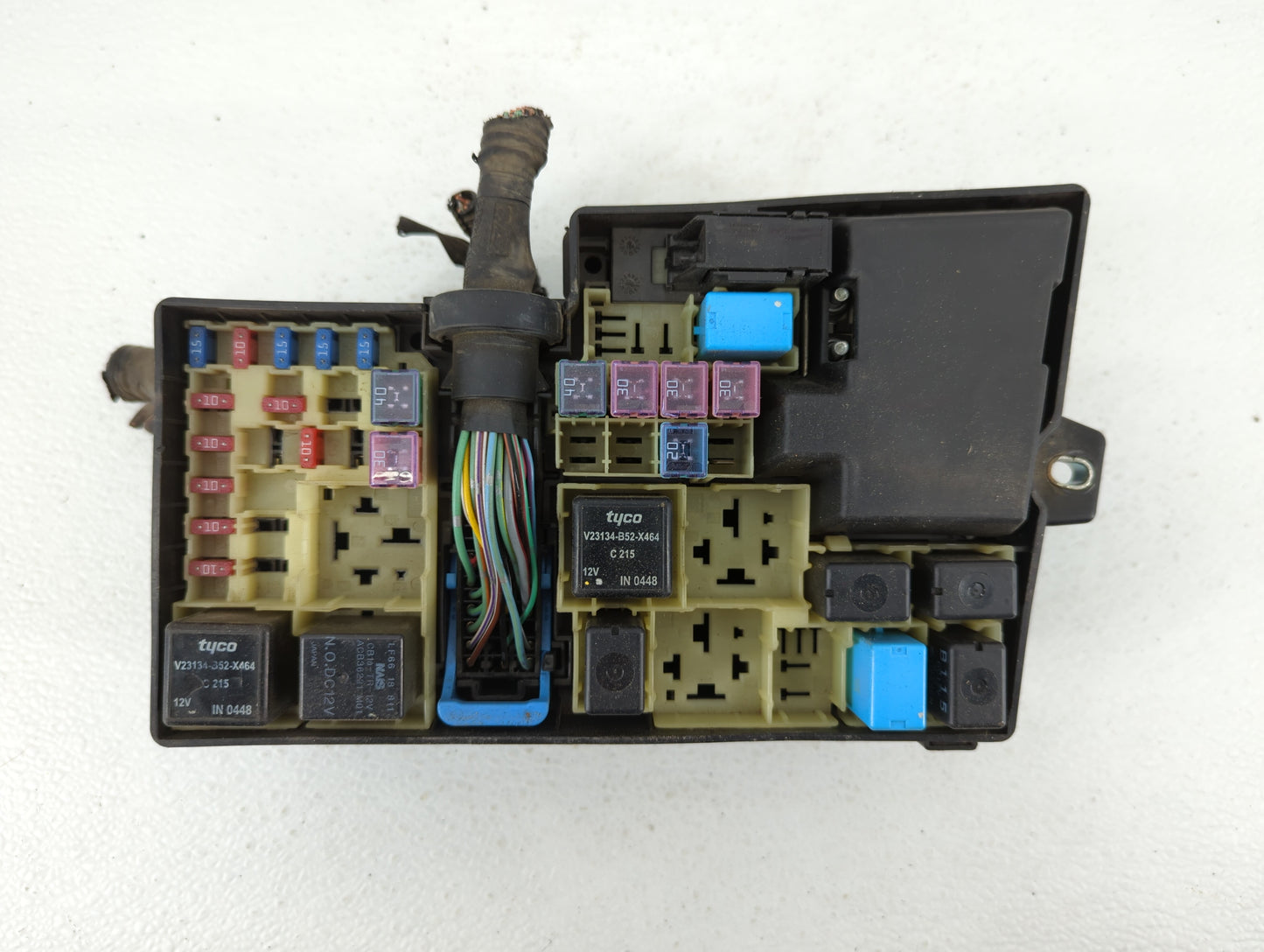 2004-2009 Mazda 3 Fusebox Fuse Box Panel Relay Module P/N:BP4K-66765 Fits Fits 2004 2005 2006 2007 2008 2009 OEM Used Auto P